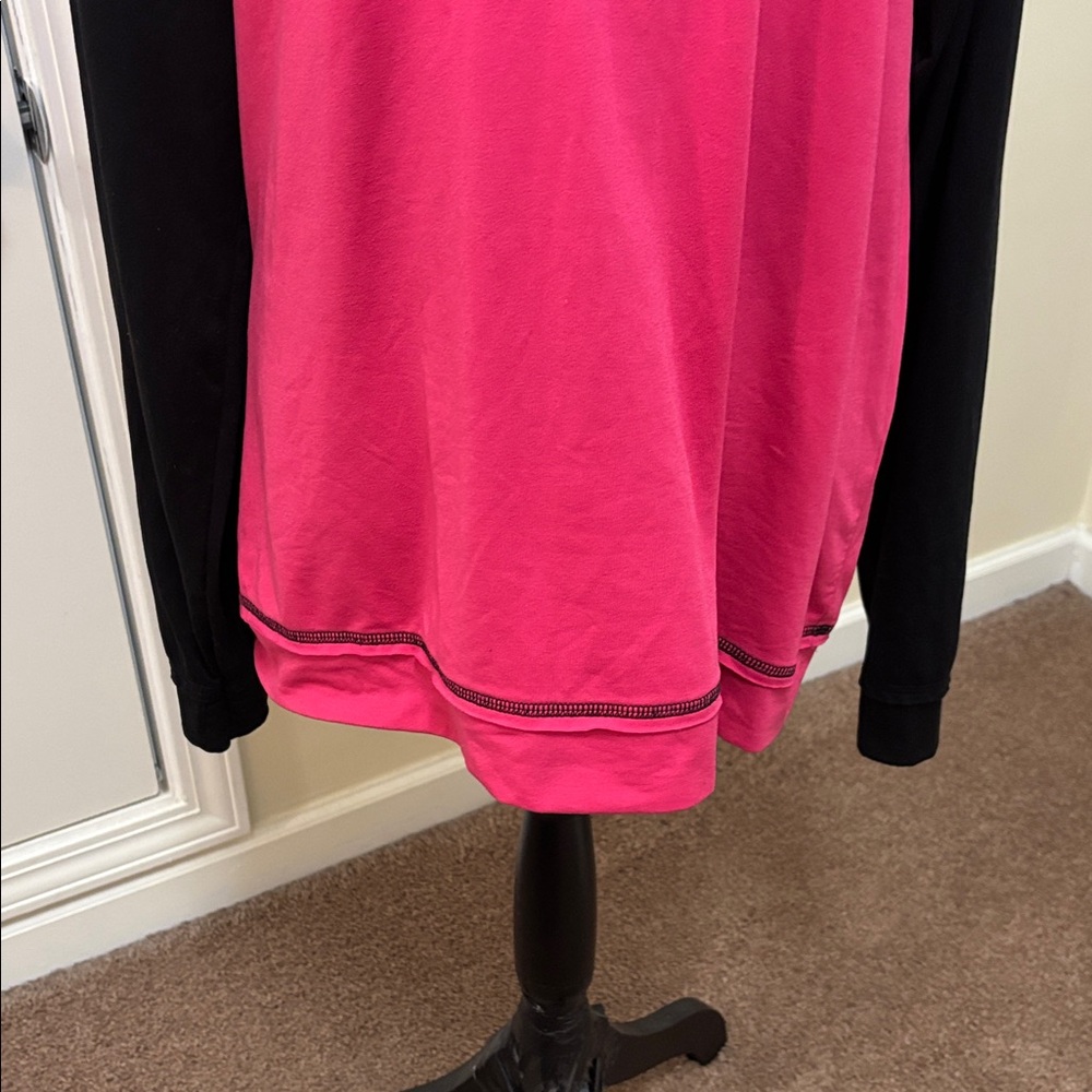 Cowgirl Tuff Fuchsia and Black Top size X-Large - Picture 3 of 8